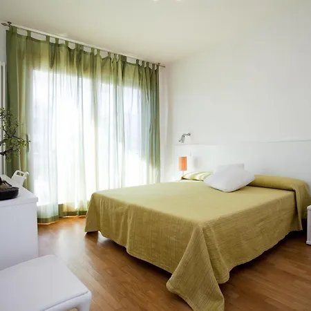 Ξενοδοχείο με διαμερίσματα Speranza 4*